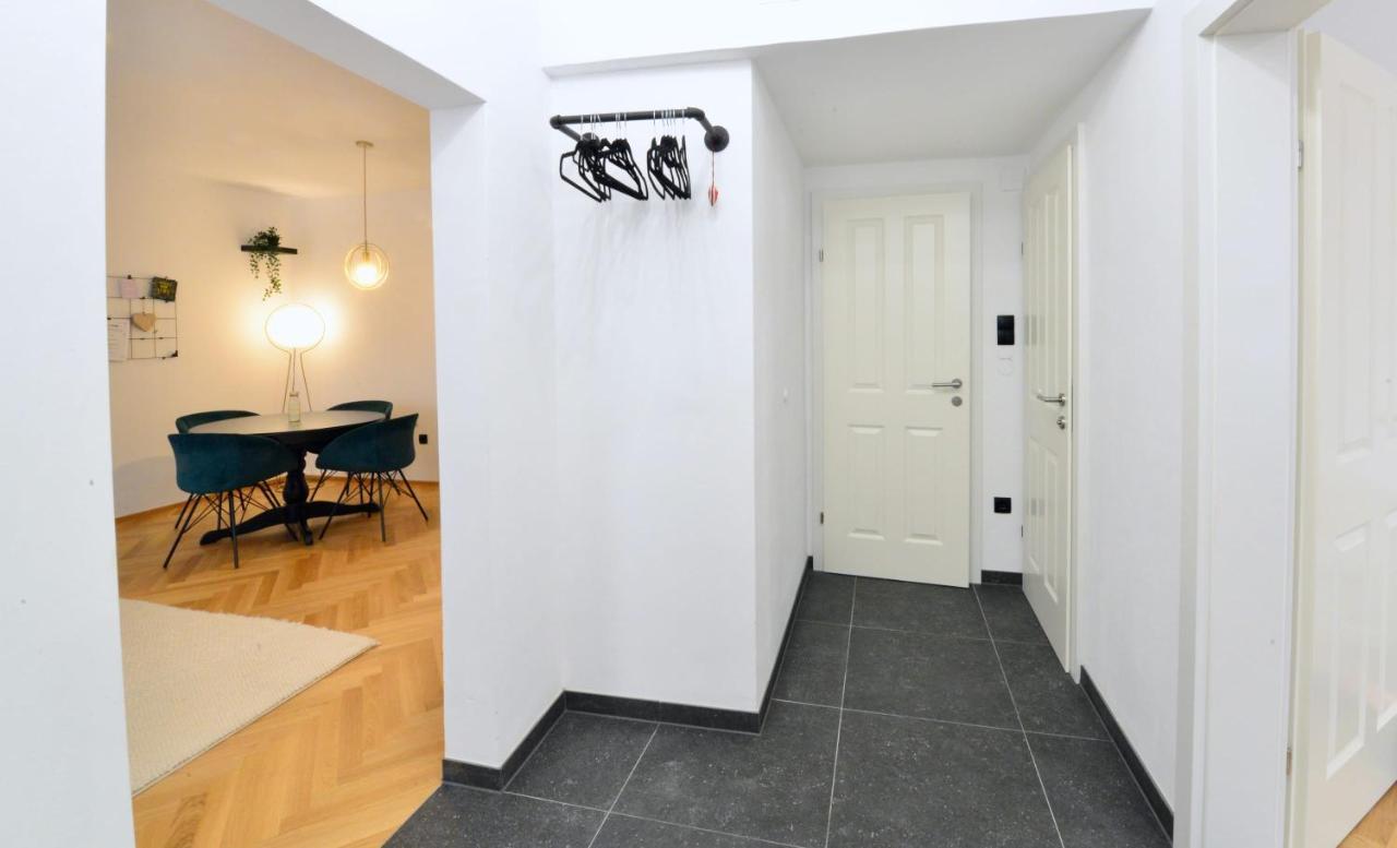 Modern Flat With Parking Space Apartment Viena Exterior foto