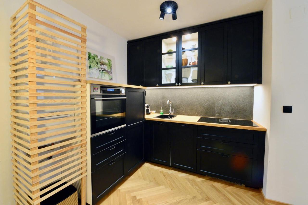 Modern Flat With Parking Space Apartment Viena Exterior foto